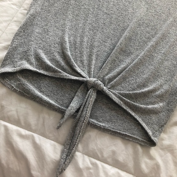 Grey tie short sleeve - Picture 2 of 2